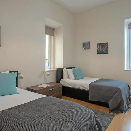 Apartment Plum Guide - Rocky Mountain
